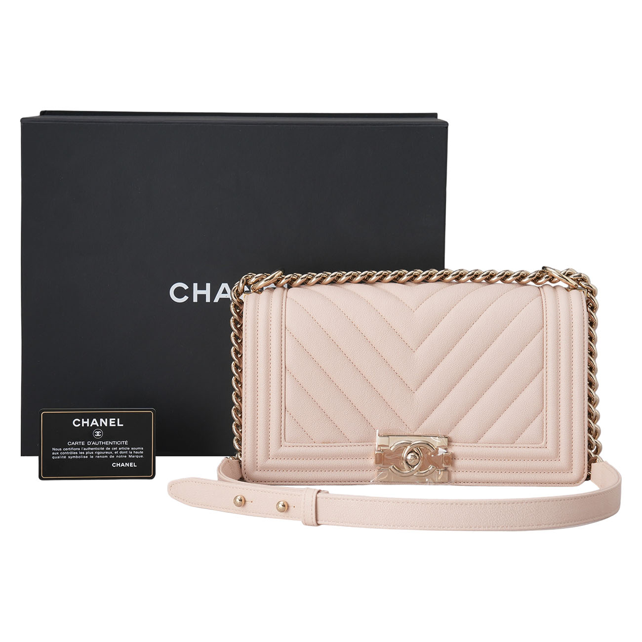 CHANEL(USED)샤넬 캐비어 쉐브론 보이샤넬 미듐