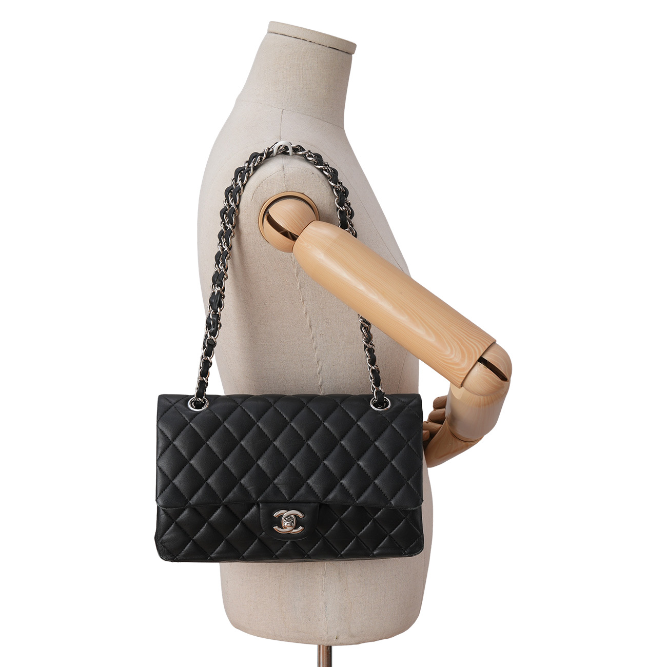 CHANEL(USED)샤넬 램스킨 클래식 미듐 플랩백