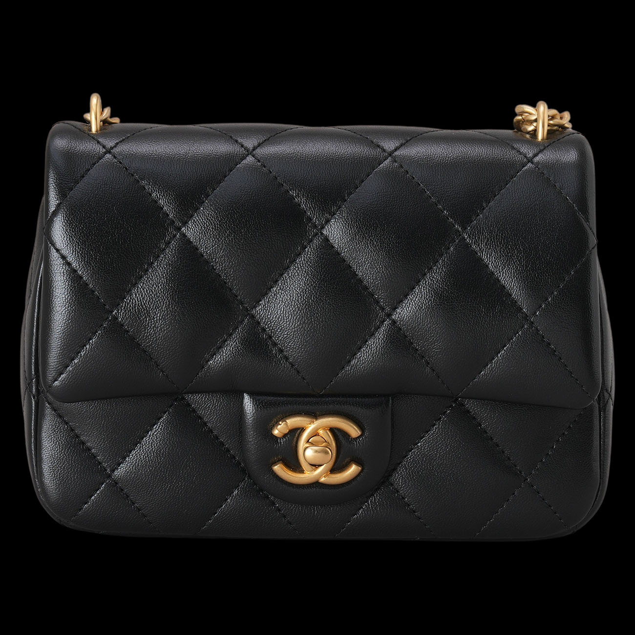 CHANEL(USED)샤넬 AS3829 하트볼 뉴미니 크로스백