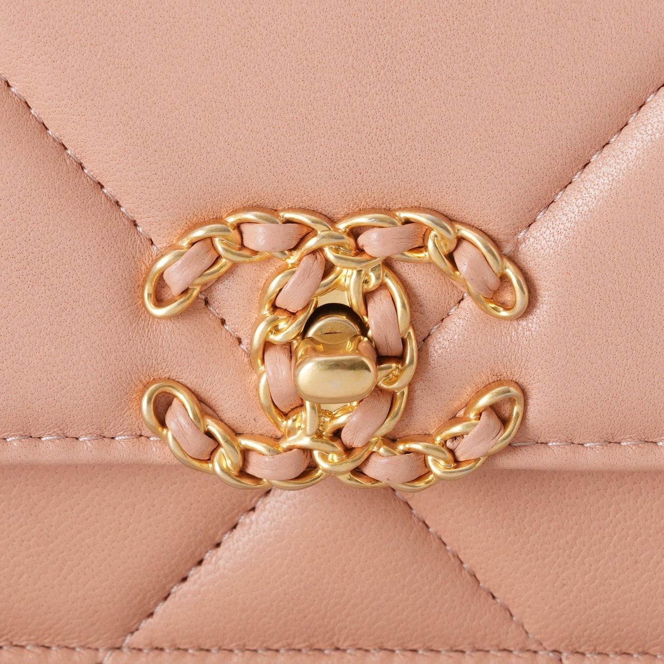 CHANEL(USED)샤넬 19 WOC