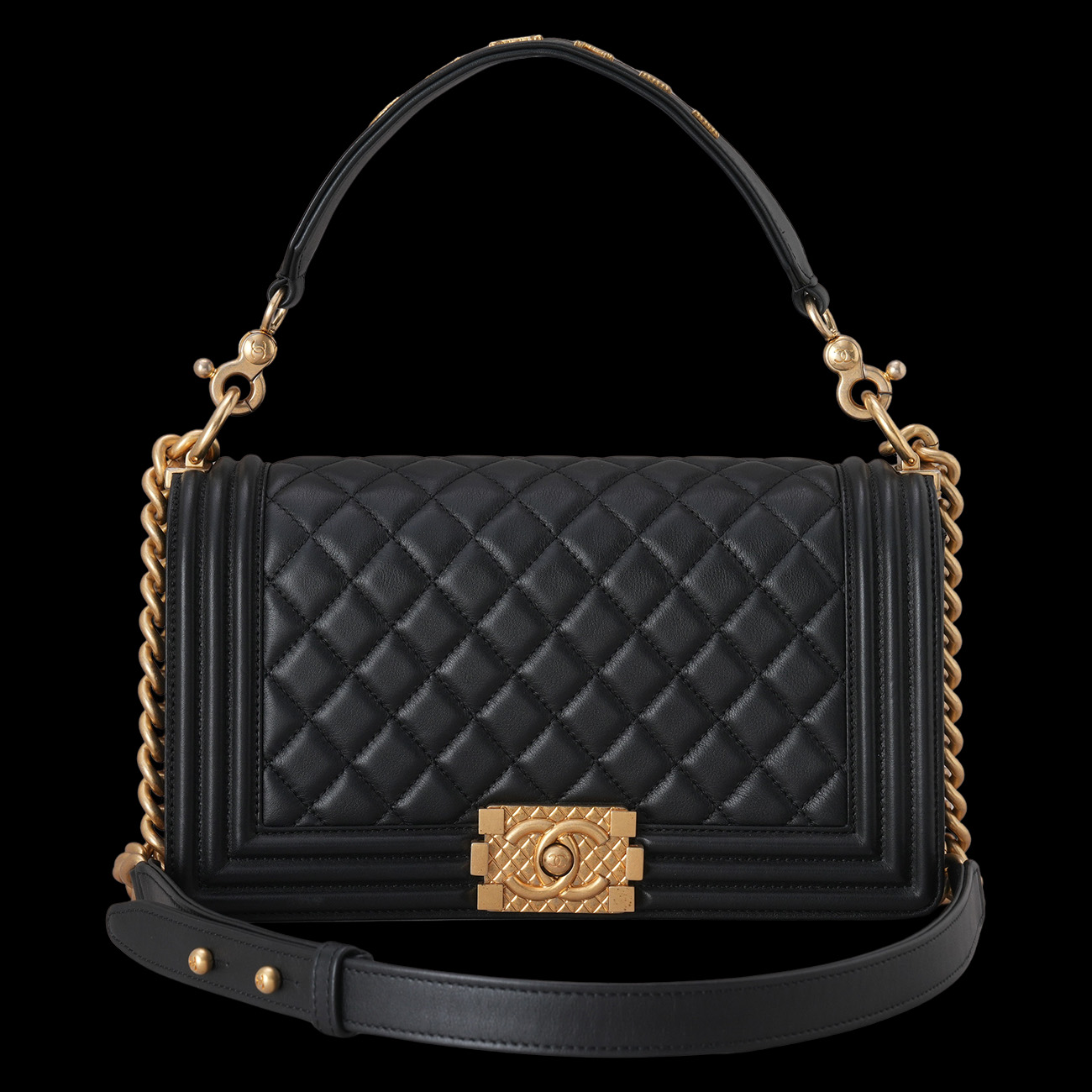 CHANEL(USED)샤넬 AS2118 레터링 탑핸들 보이샤넬 미듐