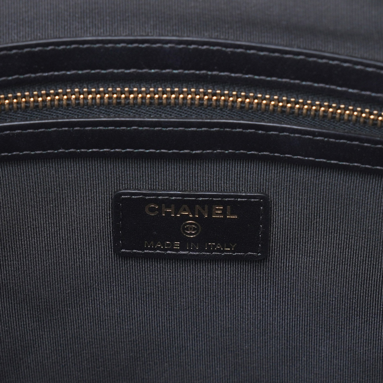 CHANEL(USED)샤넬 시즌 캐비어 클러치 뉴미듐