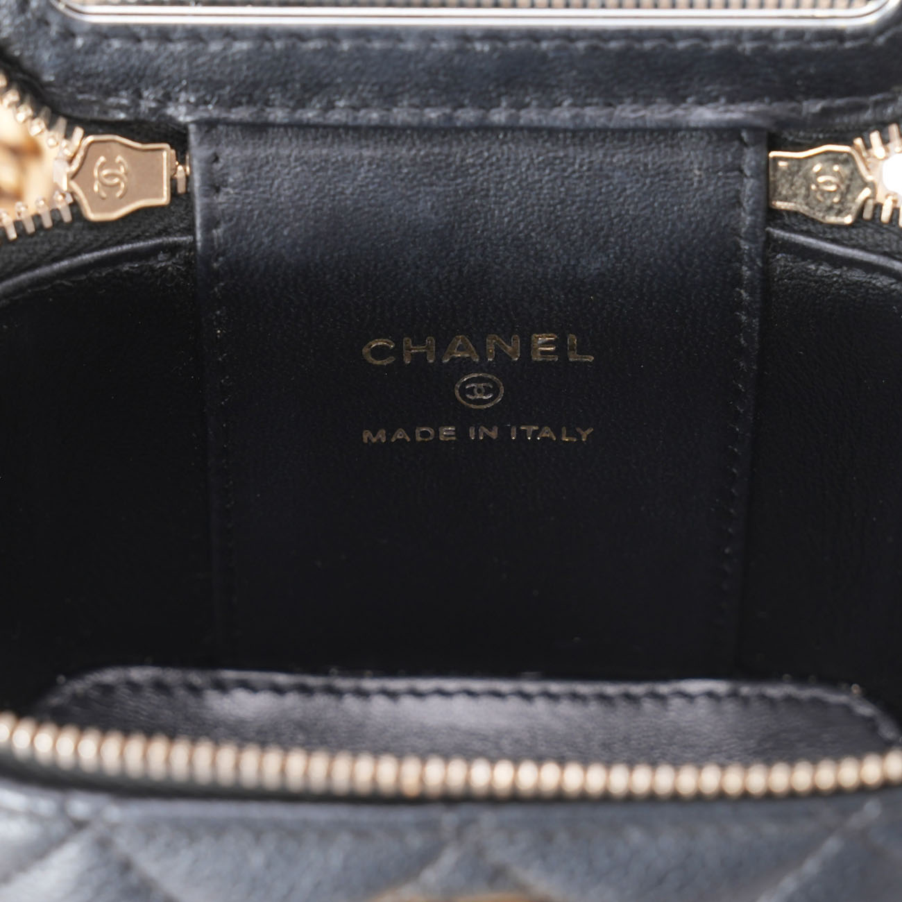 CHANEL(USED)샤넬 AP3203 캐비어 정사각 베니티 하트볼 체인 크로스백