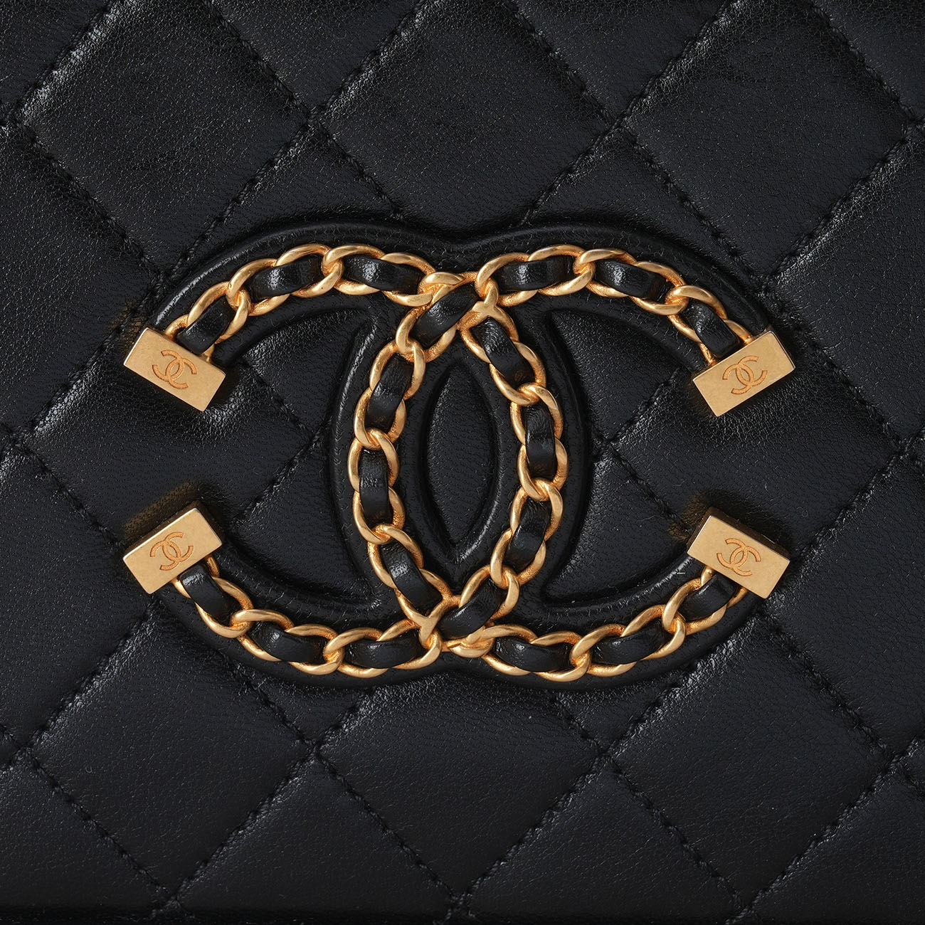 CHANEL(USED)샤넬 AS1785 시즌 필리그리 어라운드 체인 베니티 숄더백