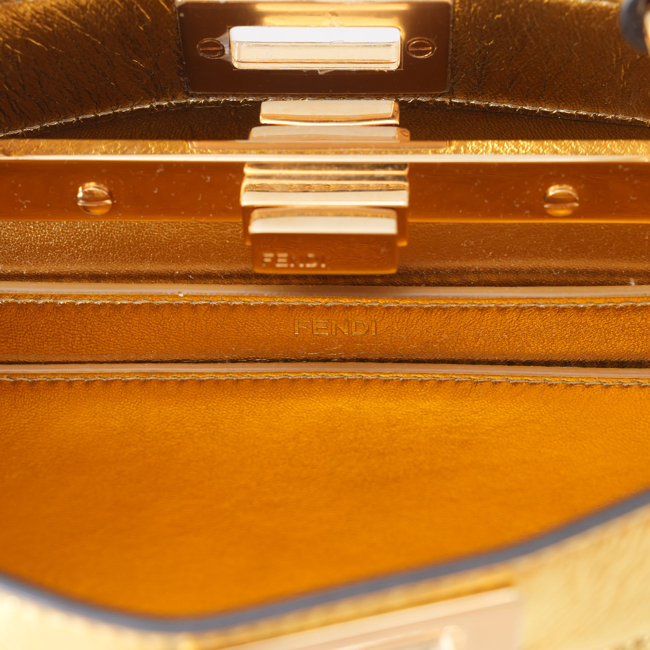 FENDI(USED)펜디 8BN327 피카부 I SEE U 스몰