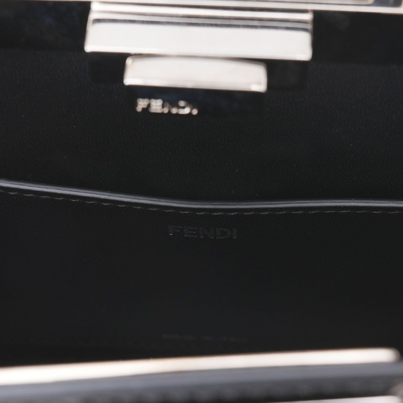 FENDI(USED)펜디 8BN340 피카부 컷 체인 미듐 숄더백