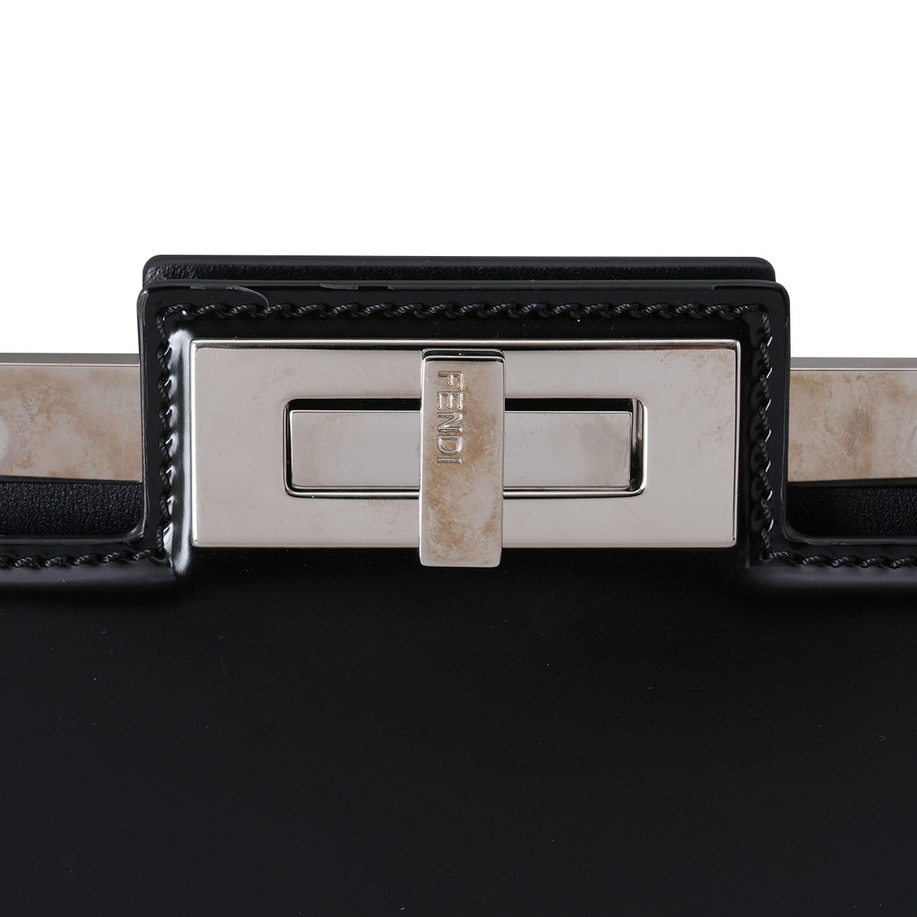 FENDI(USED)펜디 8BN340 피카부 컷 체인 미듐 숄더백