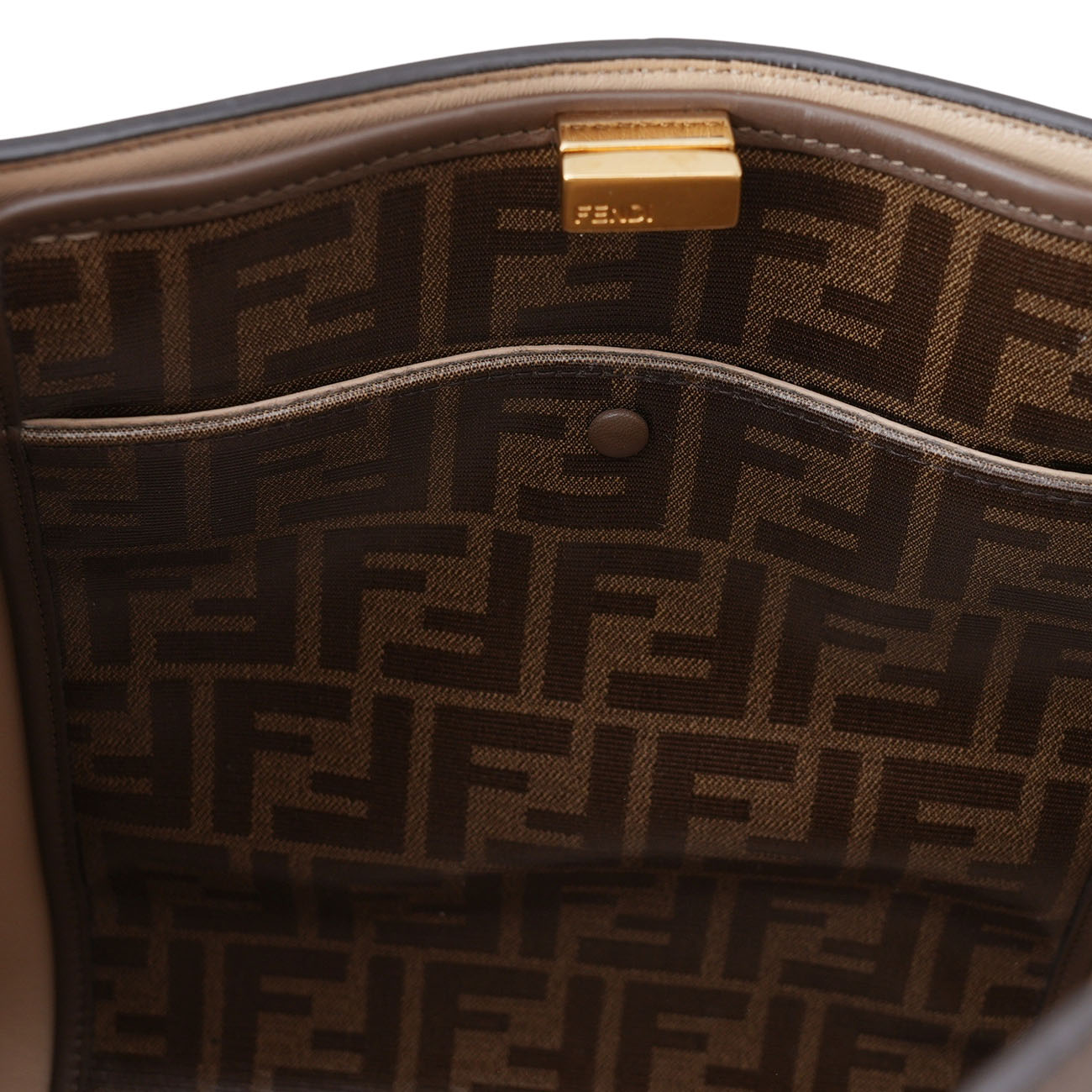 FENDI(USED)펜디 8BN310 피카부 X라이트 미듐