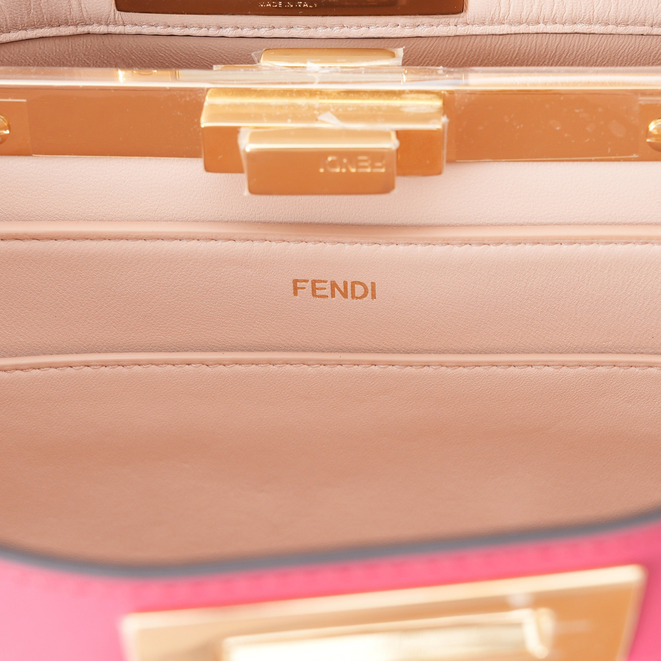 FENDI(USED)펜디 피카부 I SEE YOU 미듐