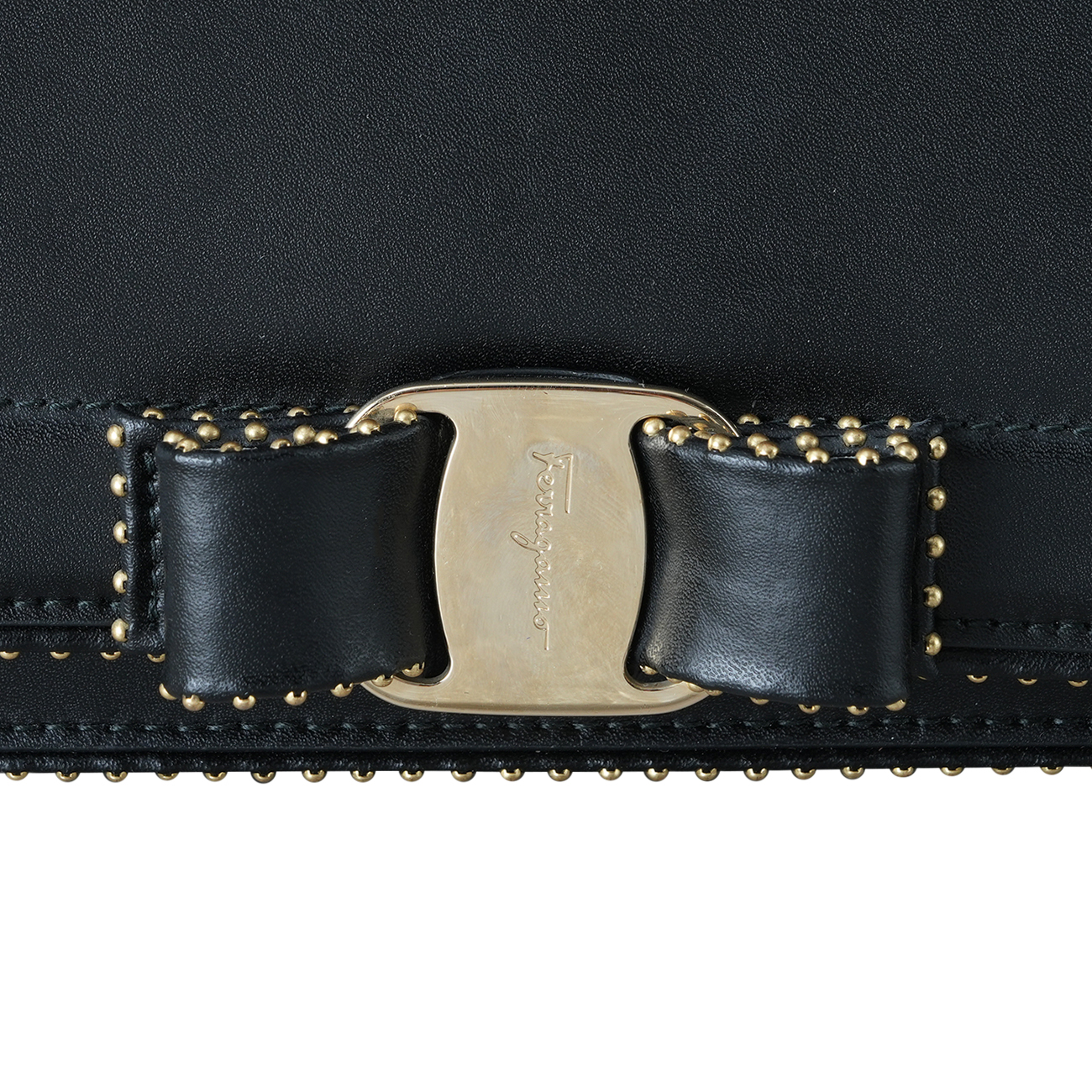 FERRAGAMO(USED)페레가모 체인 플랩백