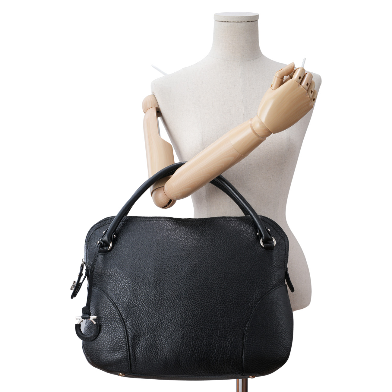 FERRAGAMO(USED)페레가모 21B936 간치니 토트백 블랙