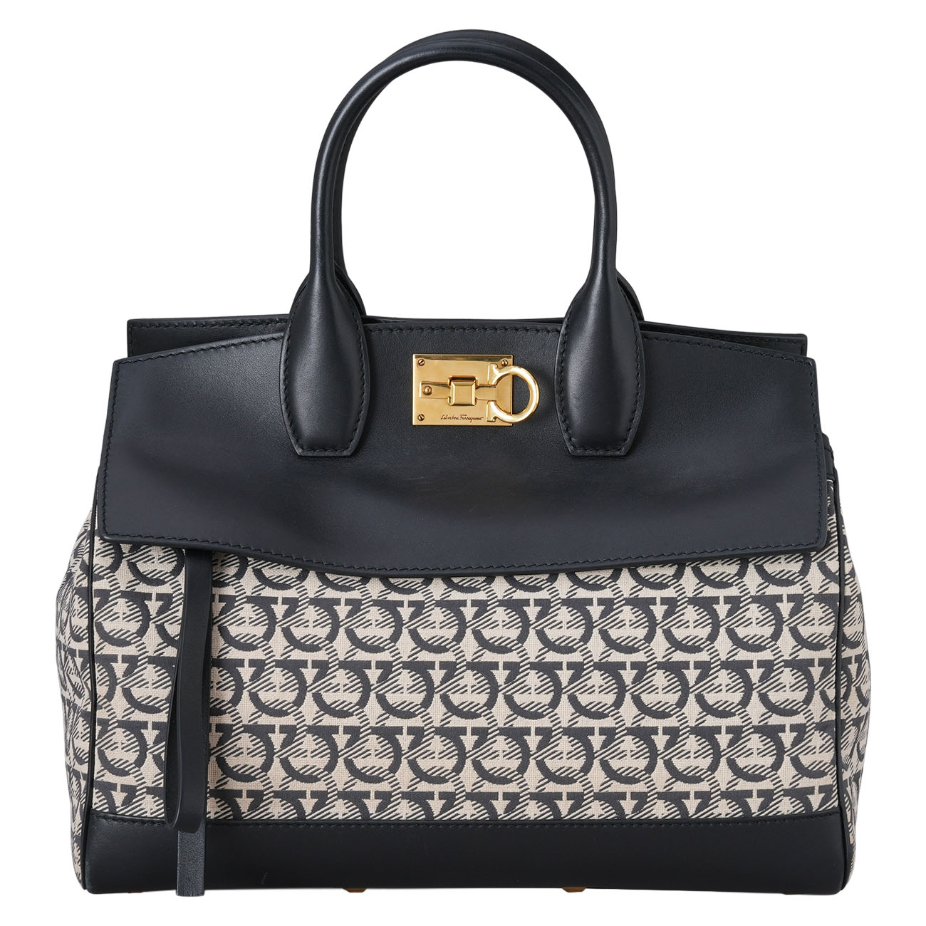 FERRAGAMO(USED)페레가모 스튜디오백