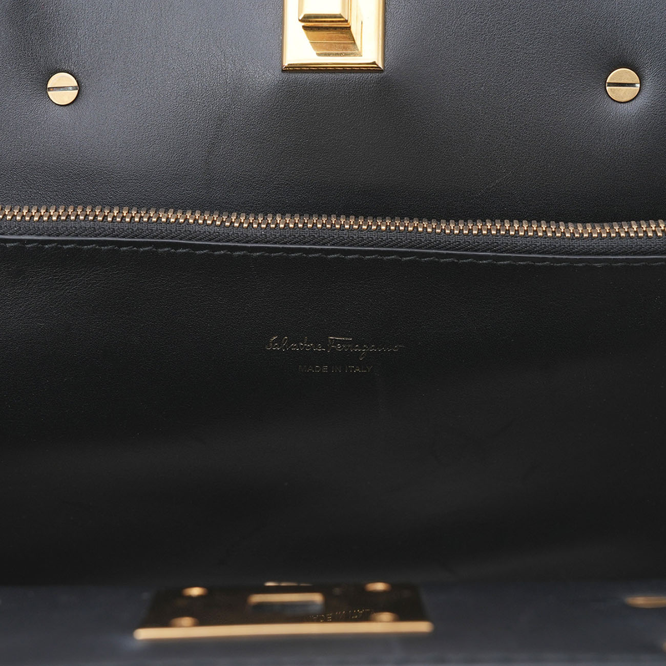 FERRAGAMO(USED)페레가모 스튜디오백