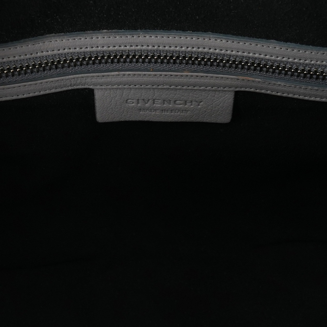 GIVENCHY(USED)지방시 루크레치아 숄더백