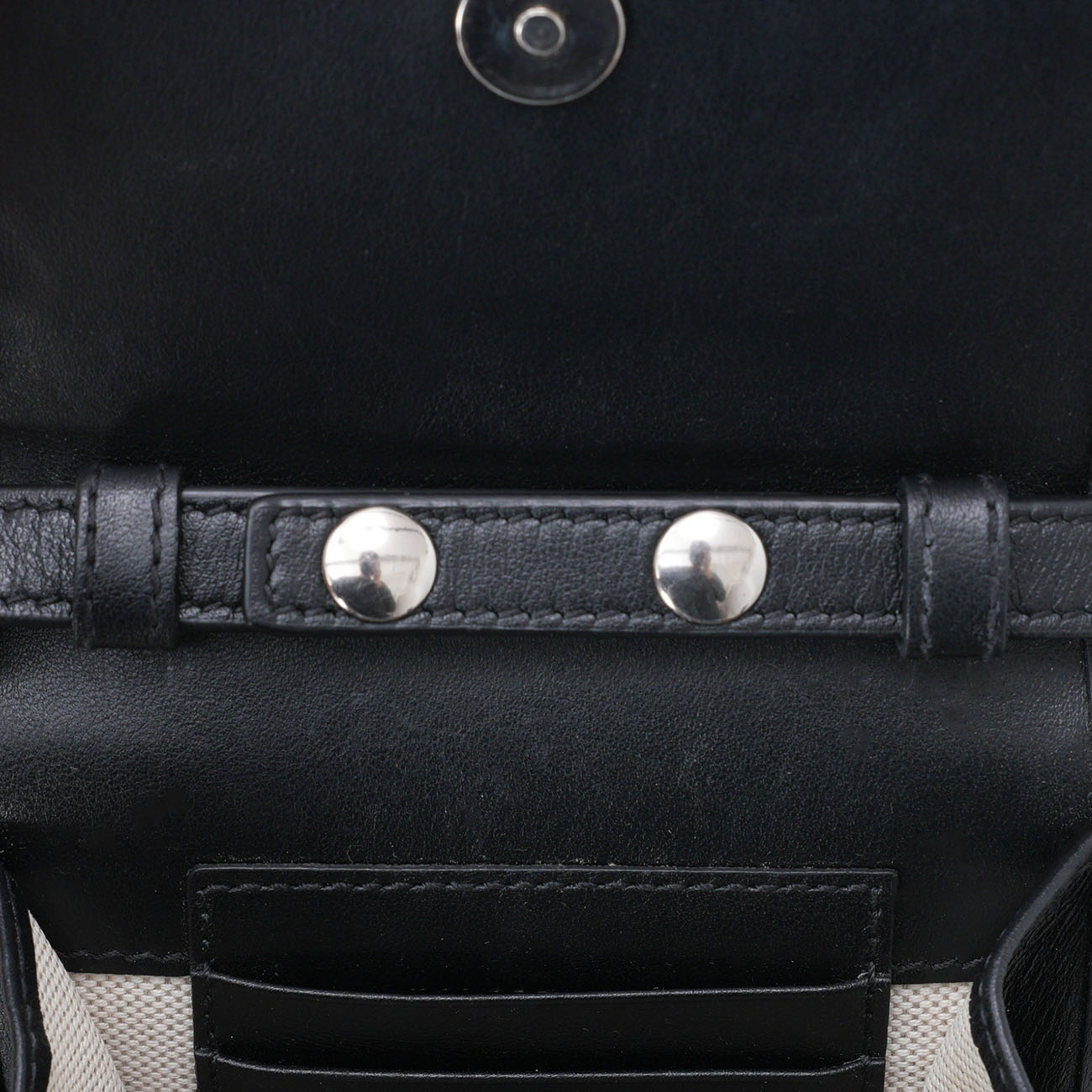 GUCCI(USED)구찌 625571 엠보스 미니 폰 홀더백