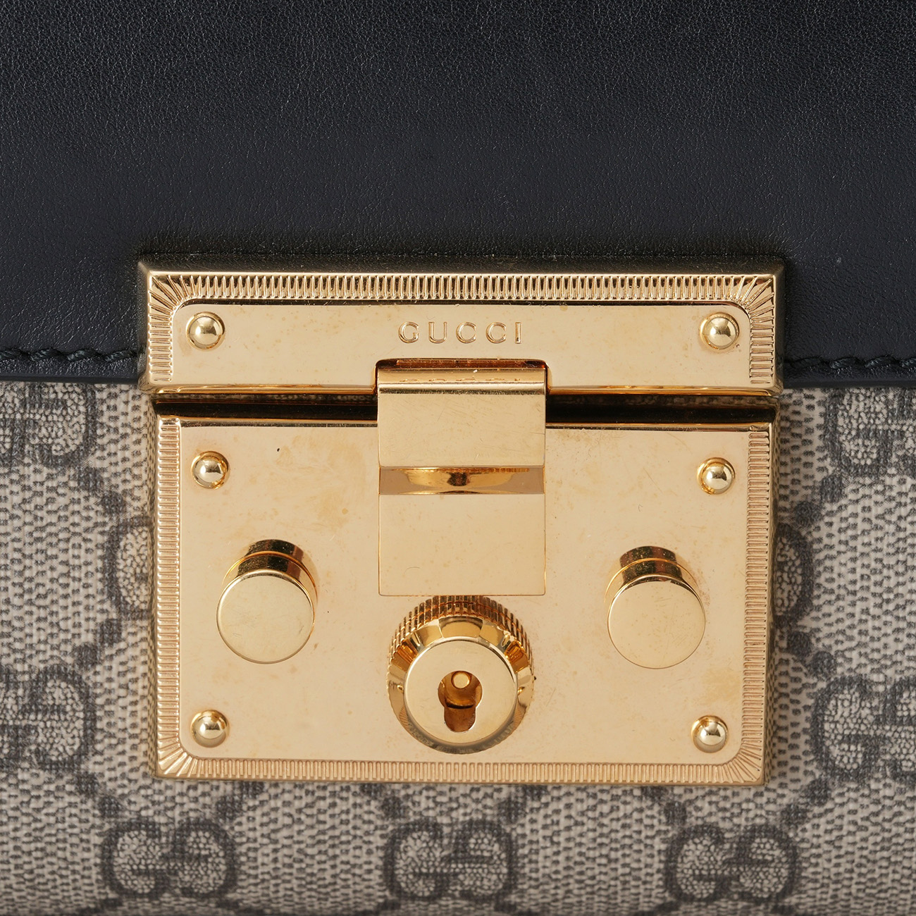 GUCCI(USED)구찌  GG 패드락 체인 숄더백 스몰