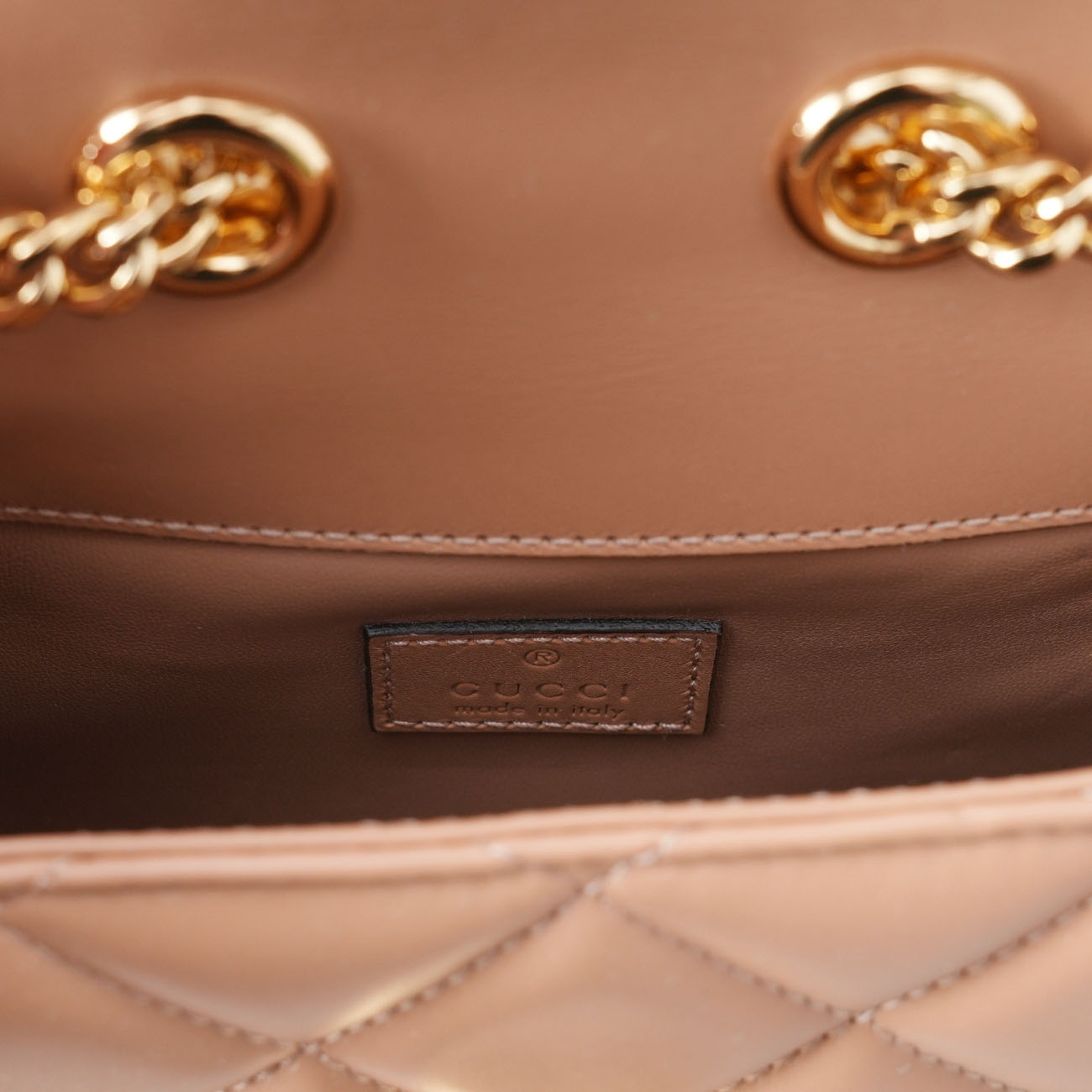 GUCCI(USED)구찌 741457 인터로킹 G 데코 퀼팅 미니 체인백