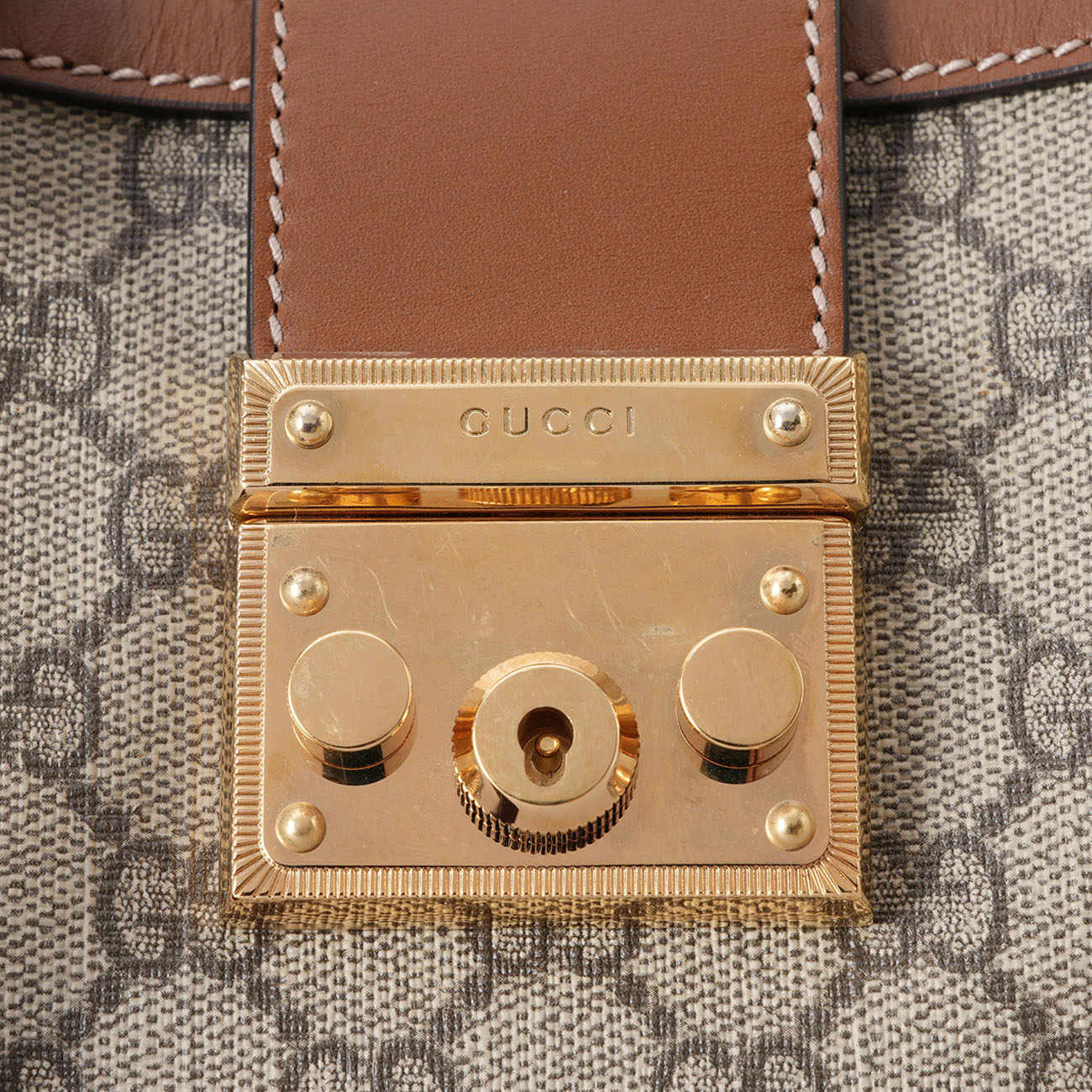 GUCCI(USED)구찌 498156 패드락 체인 숄더백