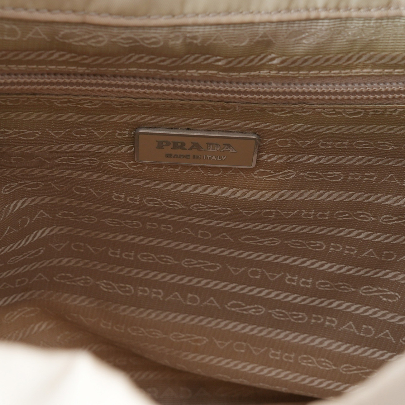 PRADA(USED)프라다 BZ6677 포코노 백팩