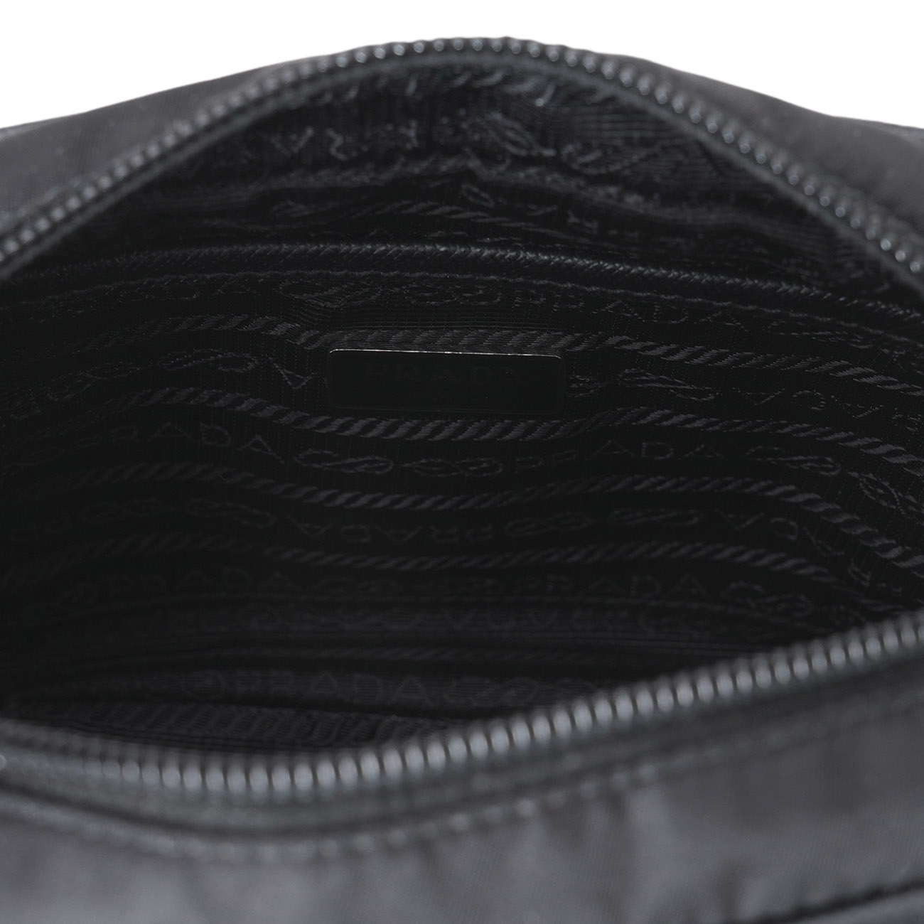 PRADA(USED)프라다 리에디션 나일론 카메라백