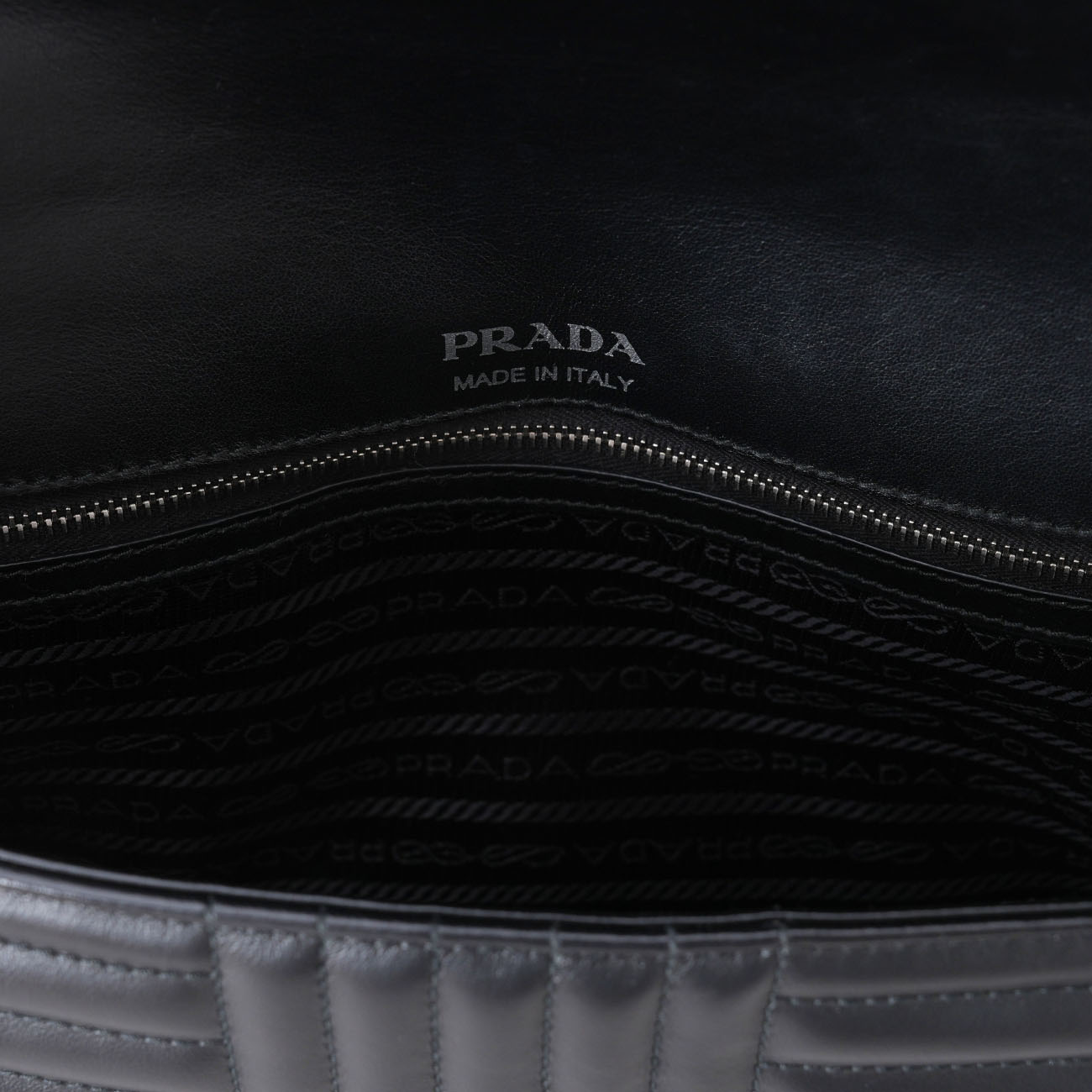 PRADA(USED)프라다 1BD135 다이아그램 체인 숄더백