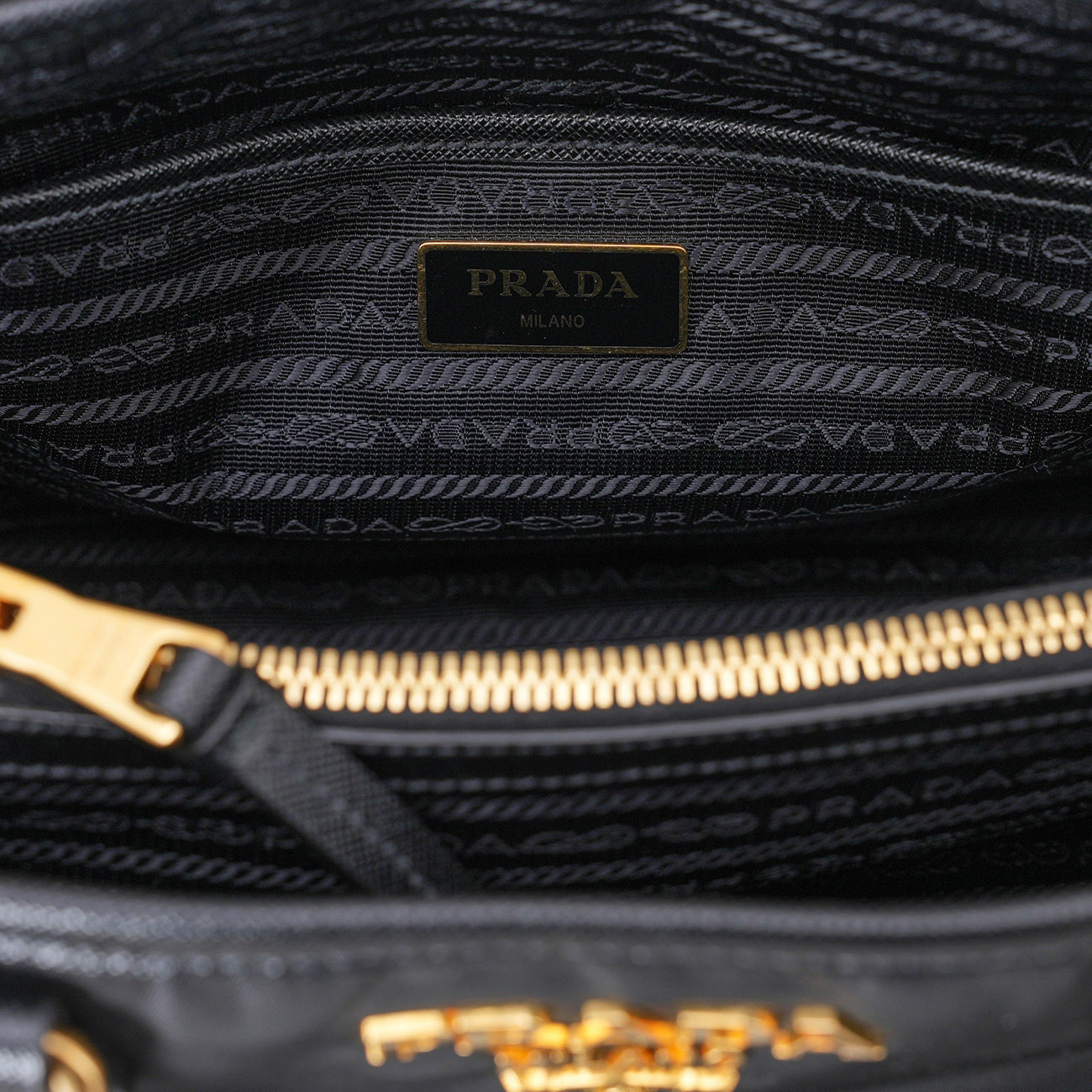 PRADA(USED)프라다 1BA173 레더 나파 고프레 숄더백