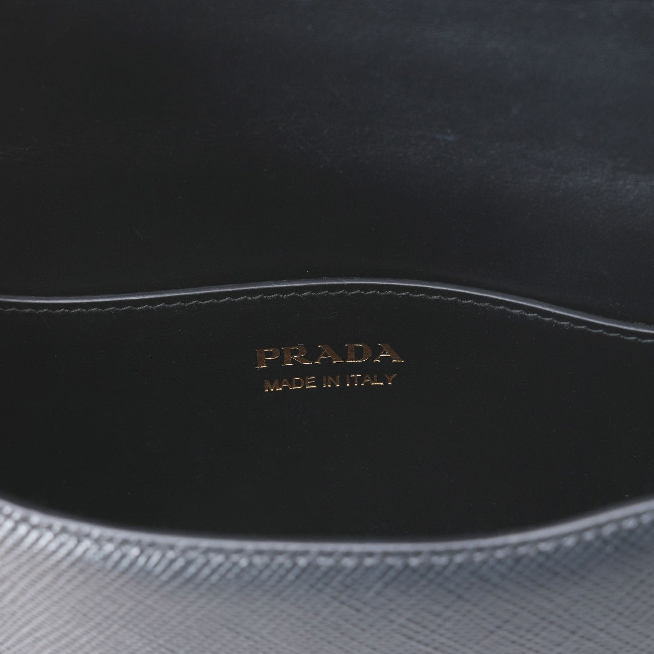 PRADA(USED)프라다 1BD317 모노크롬 사피아노 숄더백