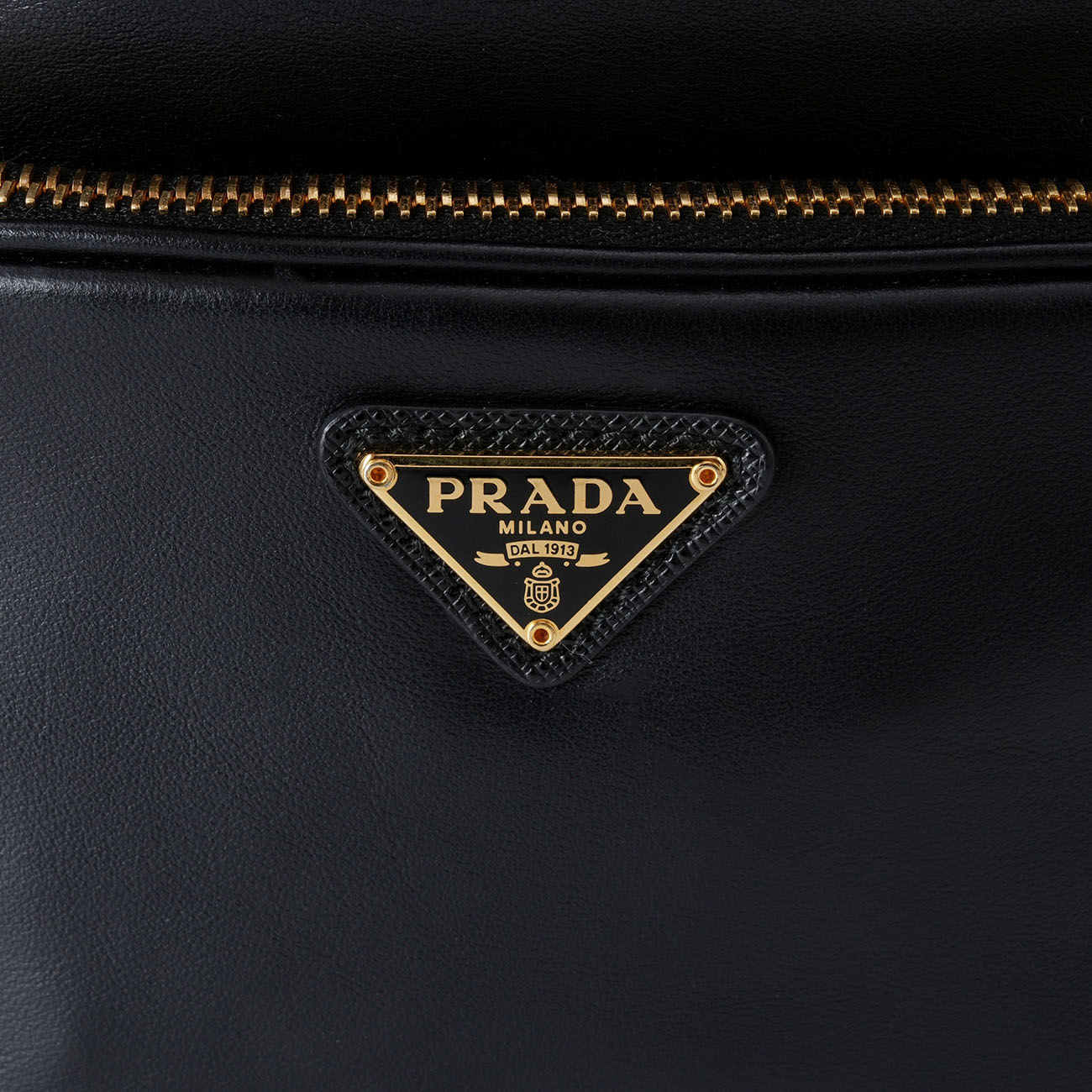PRADA(USED)프라다 레더 버킷백