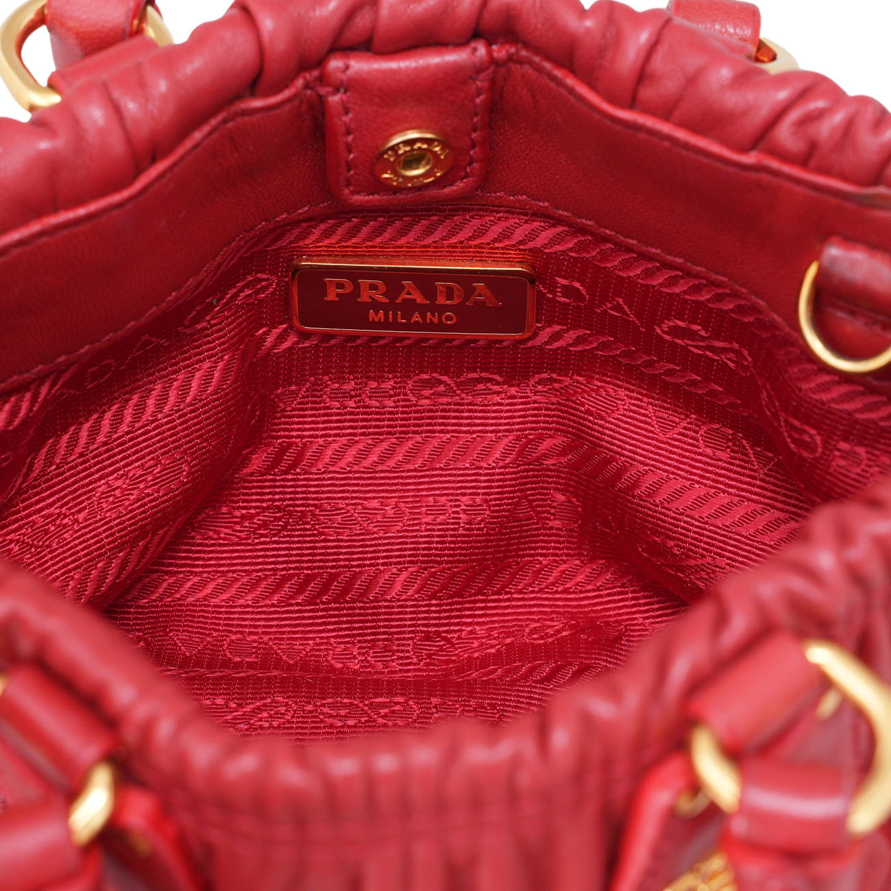 PRADA(USED)프라다 레더 고프레 미니 크로스백
