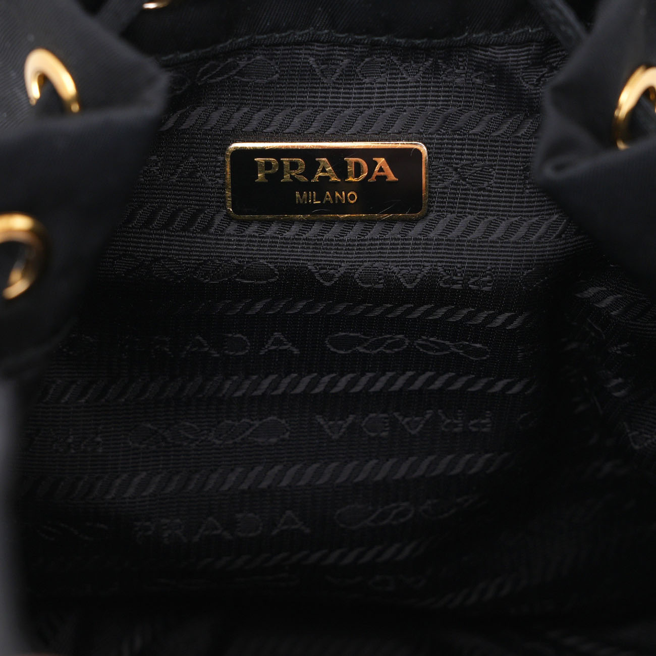 PRADA(USED)프라다 1BH038  리나일론 버킷백