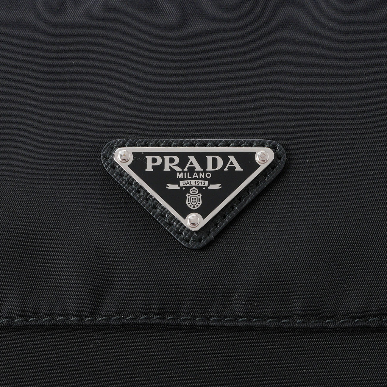 PRADA(USED)프라다 1BD671 리나일론 메신저 백