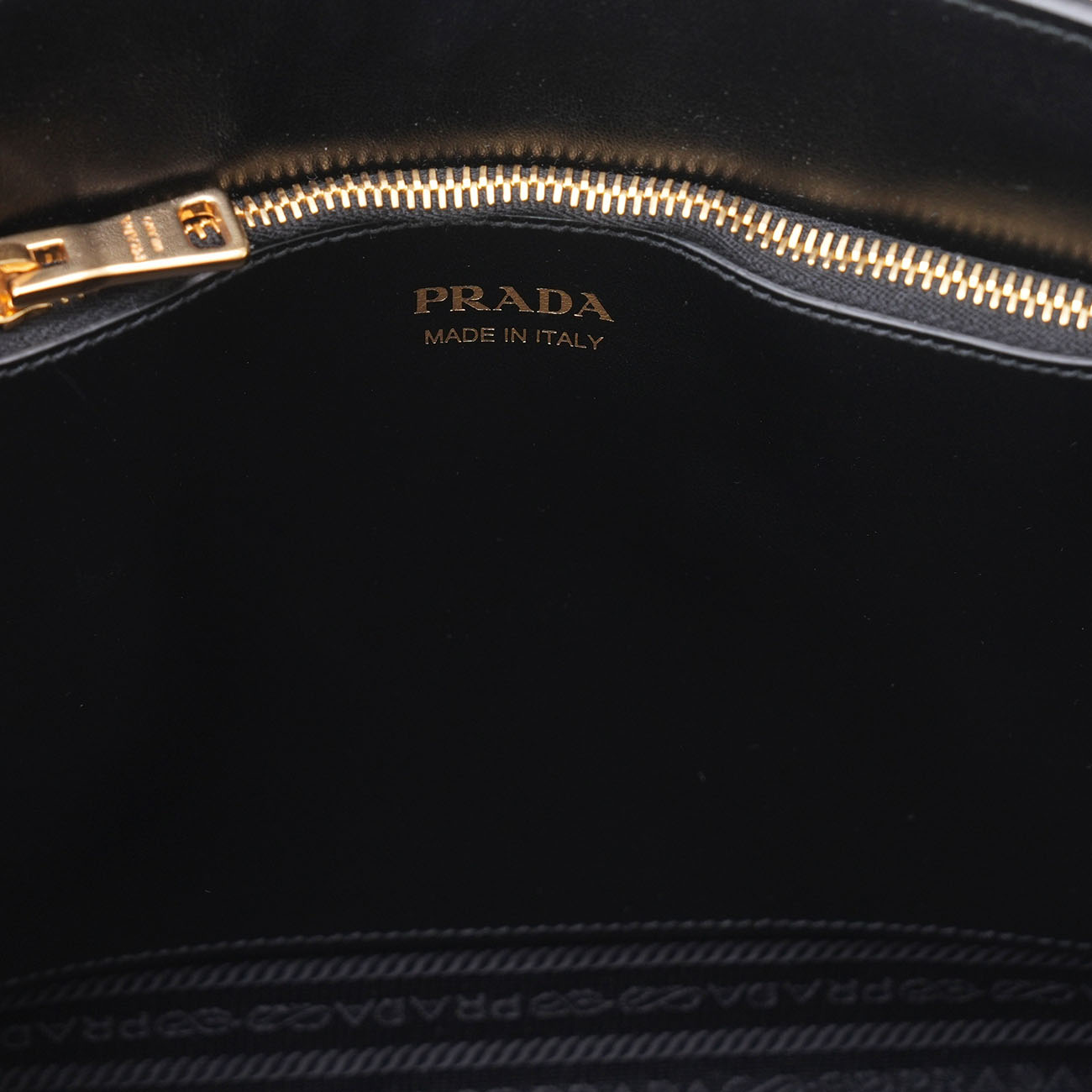 PRADA(USED)프라다 1BA155 사피아노 모노크롬 토트백
