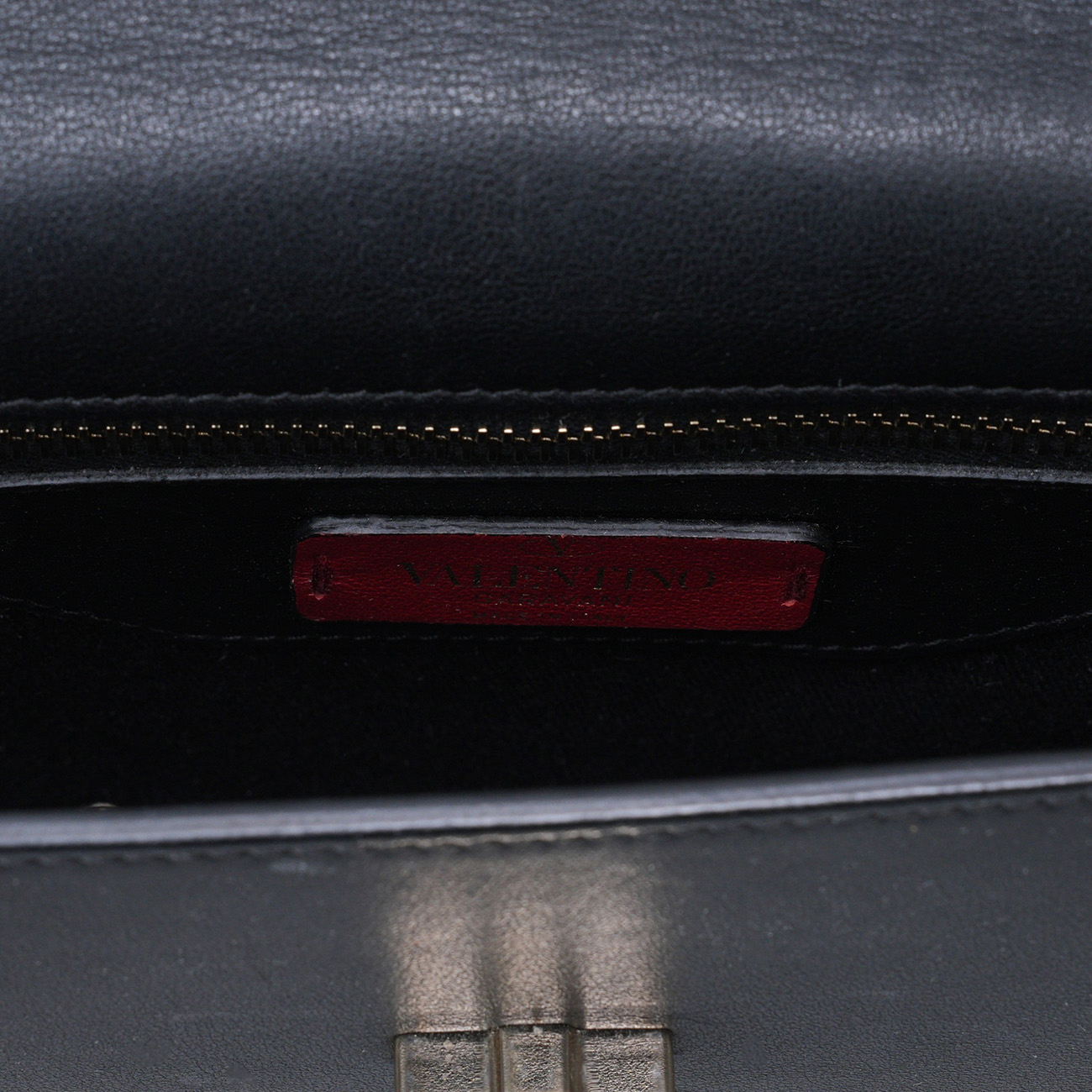 VALENTINO(USED)발렌티노 락스터드 플랩 클러치