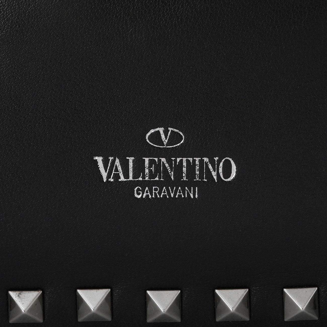 VALENTINO(USED)발렌티노 락스터드 스트랩 클러치백