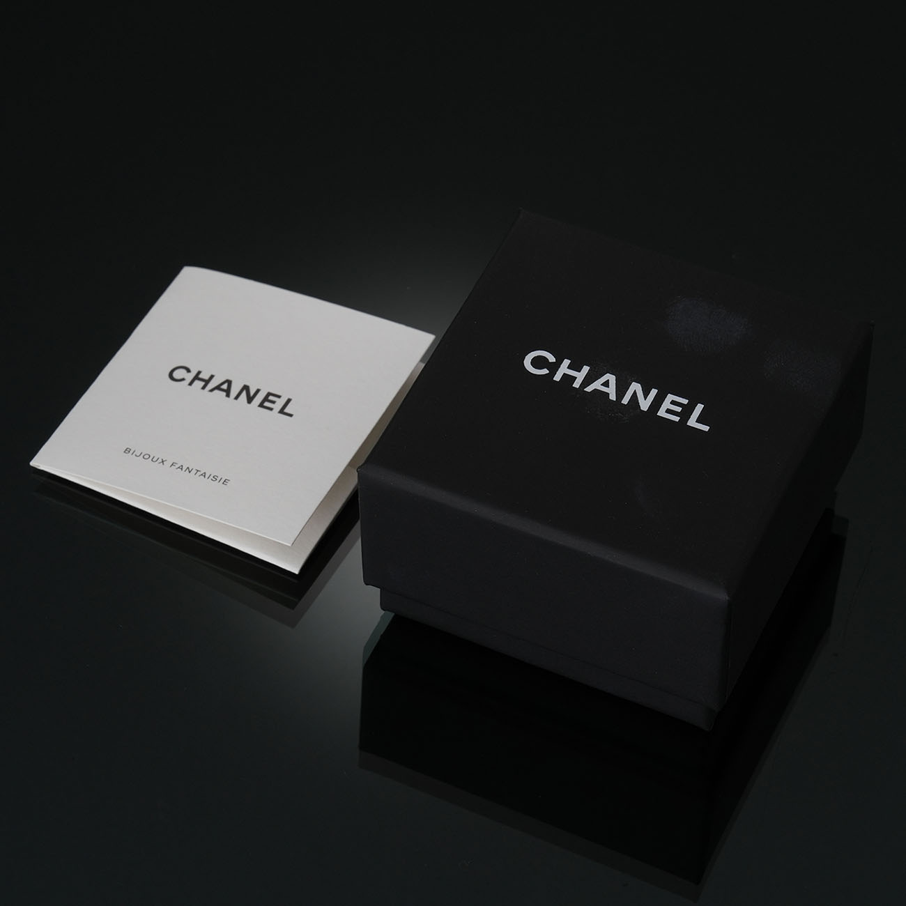 CHANEL(USED)샤넬 ABC657 크리스탈 별 귀걸이 (새상품 ) NEW PRODUCT