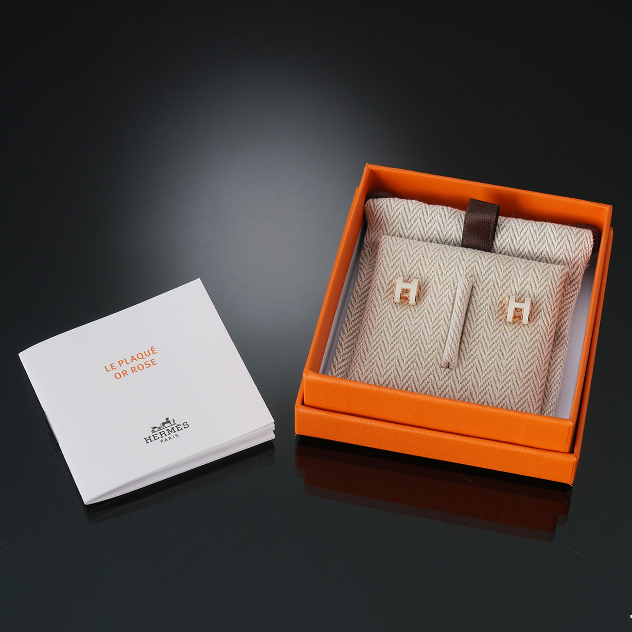 HERMES(NEW)에르메스 팝아슈 미니 이어링 블랑 (새상품) NEW PRODUCT