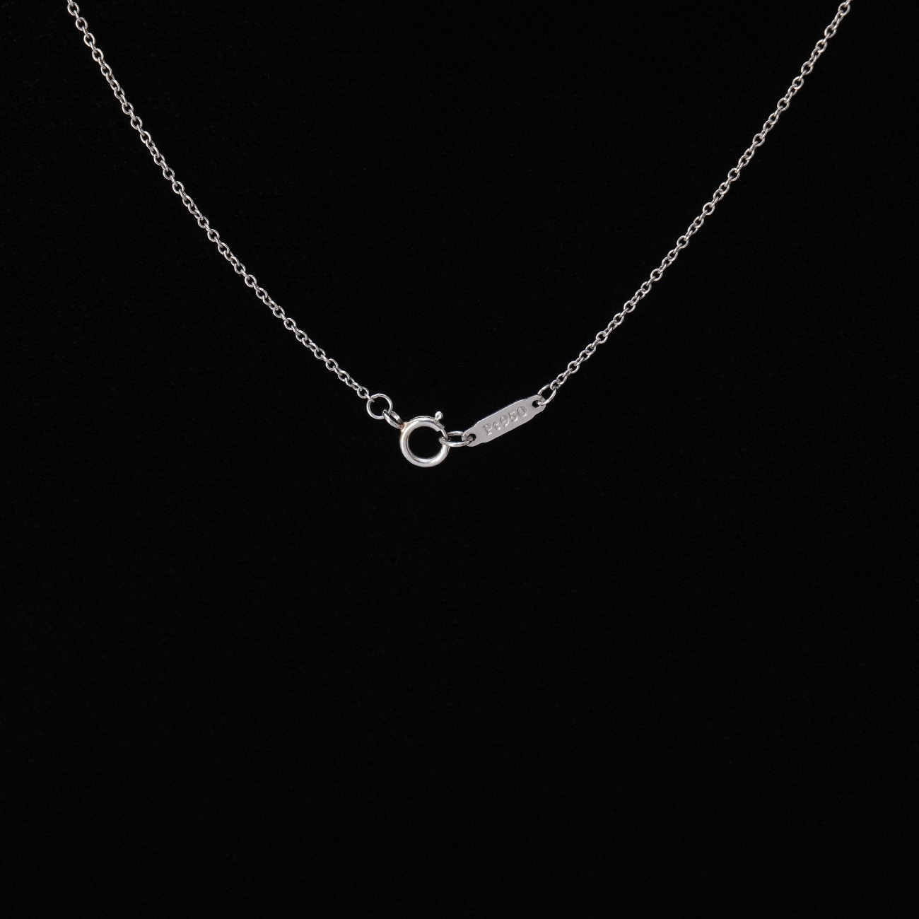 TIFFANY & CO.(USED)티파니 플레티늄 빅토리아 키 펜던트 네크리스 미듐