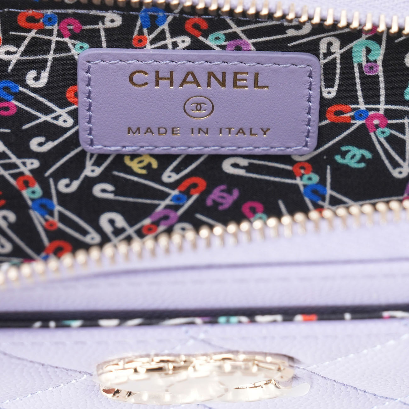 CHANEL(NEW)샤넬 캐비어 시즌 파우치 카드지갑