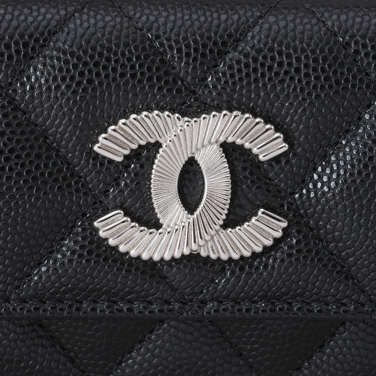 CHANEL(NEW)샤넬 AP4333 시즌 캐비어 카드지갑 은장