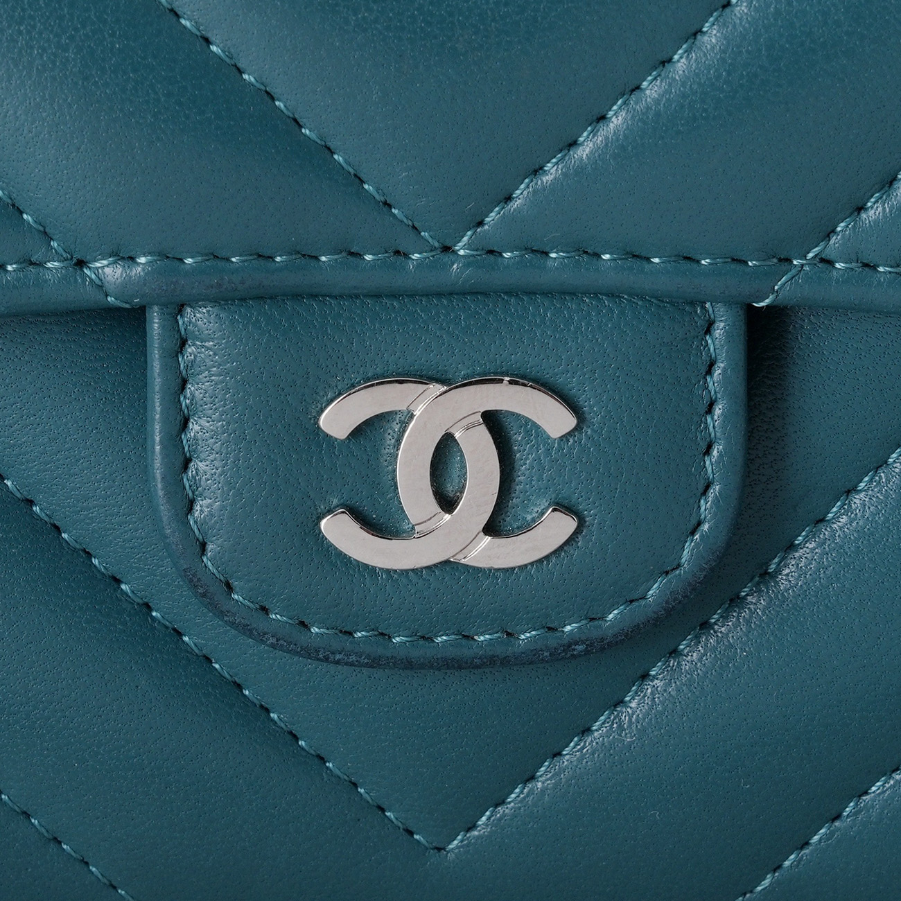 CHANEL(USED)샤넬 램스킨 쉐브론 장지갑