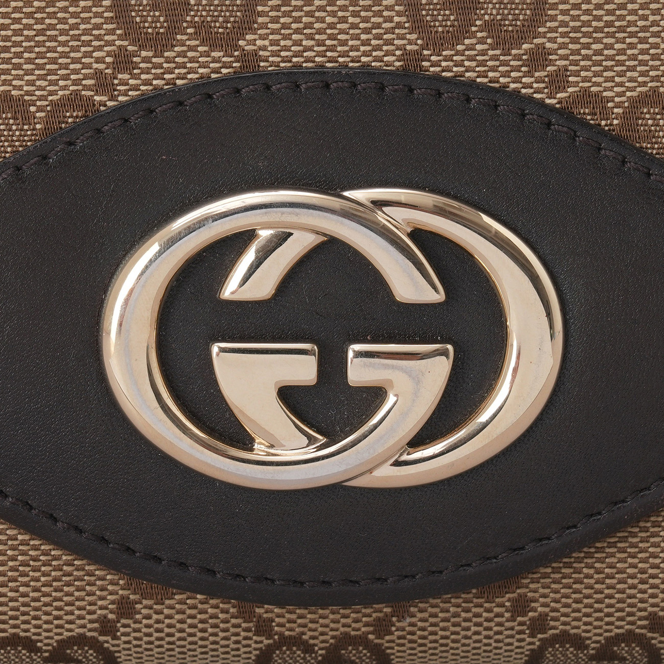 GUCCI(USED)구찌 282431 인터로킹 플랩 장지갑