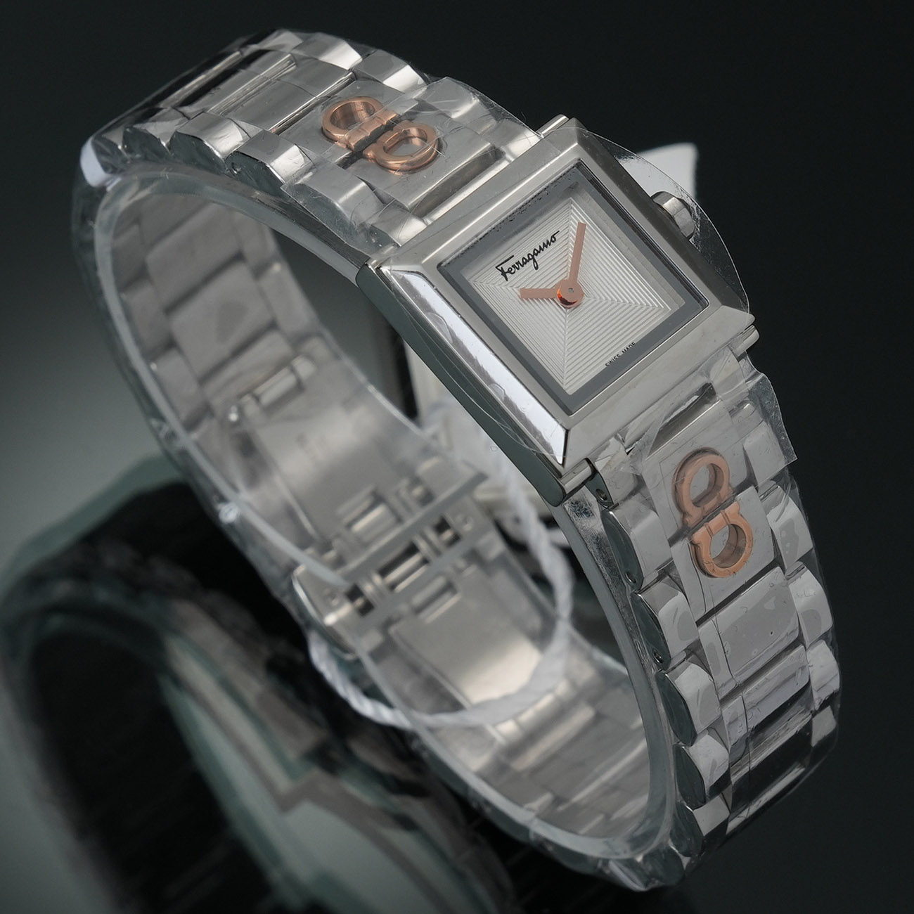 FERRAGAMO(USED)페라가모 스퀘어 스틸 워치 SFYC005