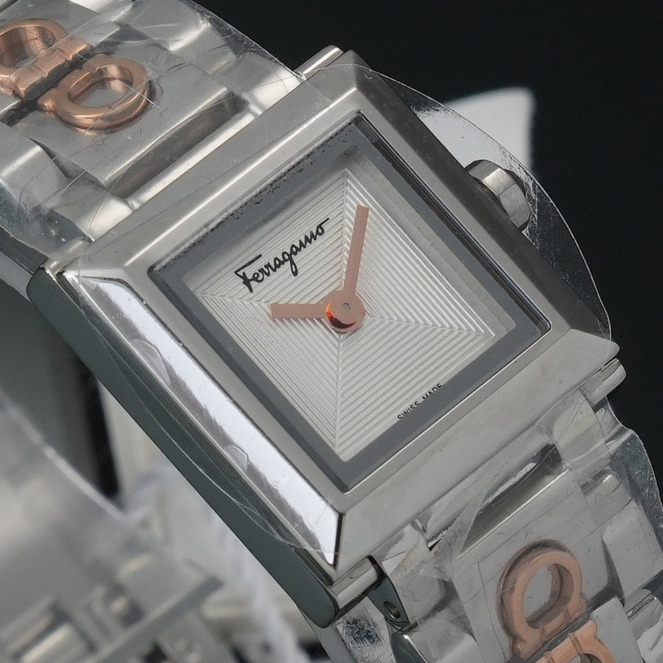 FERRAGAMO(USED)페라가모 스퀘어 스틸 워치 SFYC005